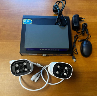 Комплект IP видеонаблюдения уличный на 2 камеры 4 МЕГАПИКСЕЛЯ 